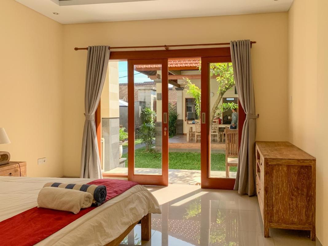 Lotus Bali Guest House Canggu Exteriér fotografie