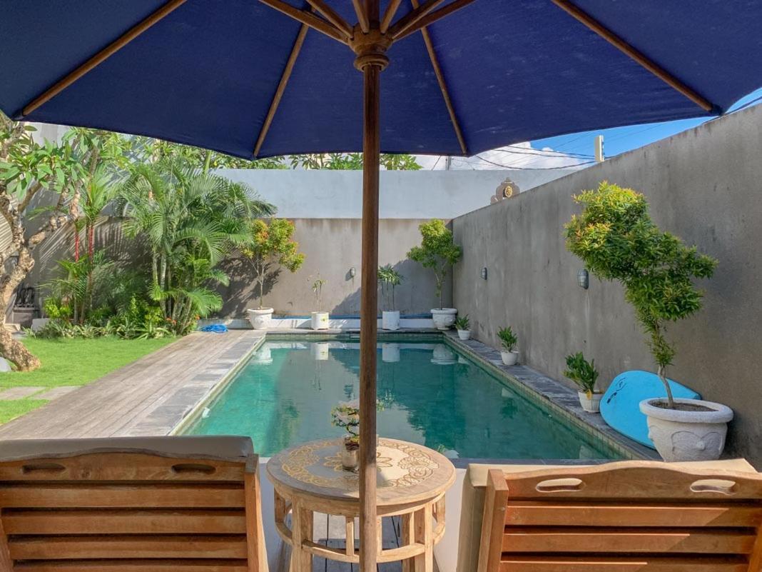 Lotus Bali Guest House Canggu Exteriér fotografie