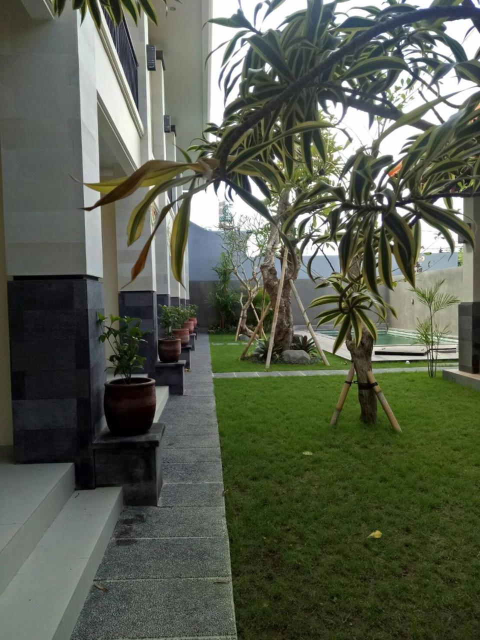 Lotus Bali Guest House Canggu Exteriér fotografie