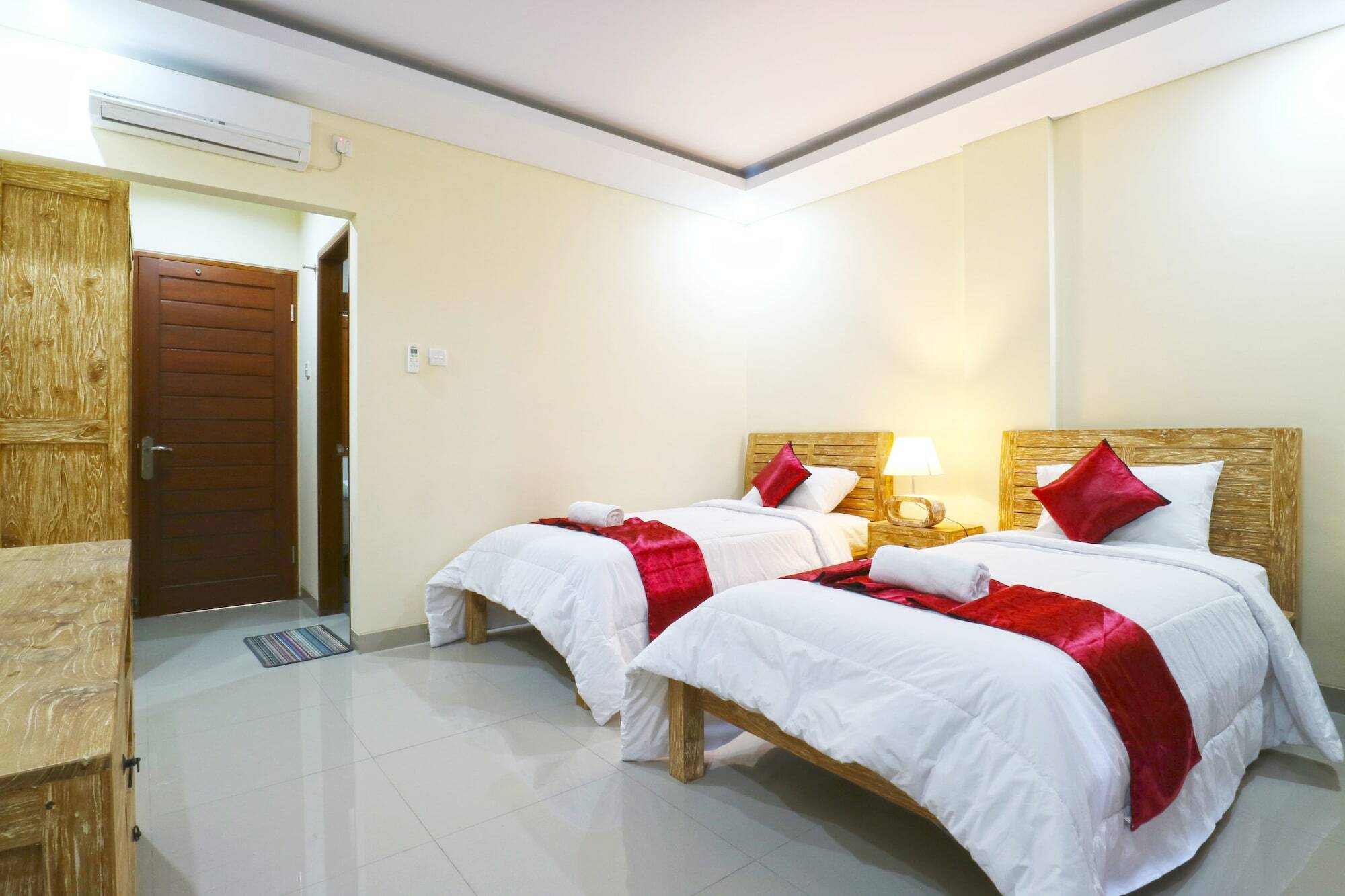 Lotus Bali Guest House Canggu Exteriér fotografie